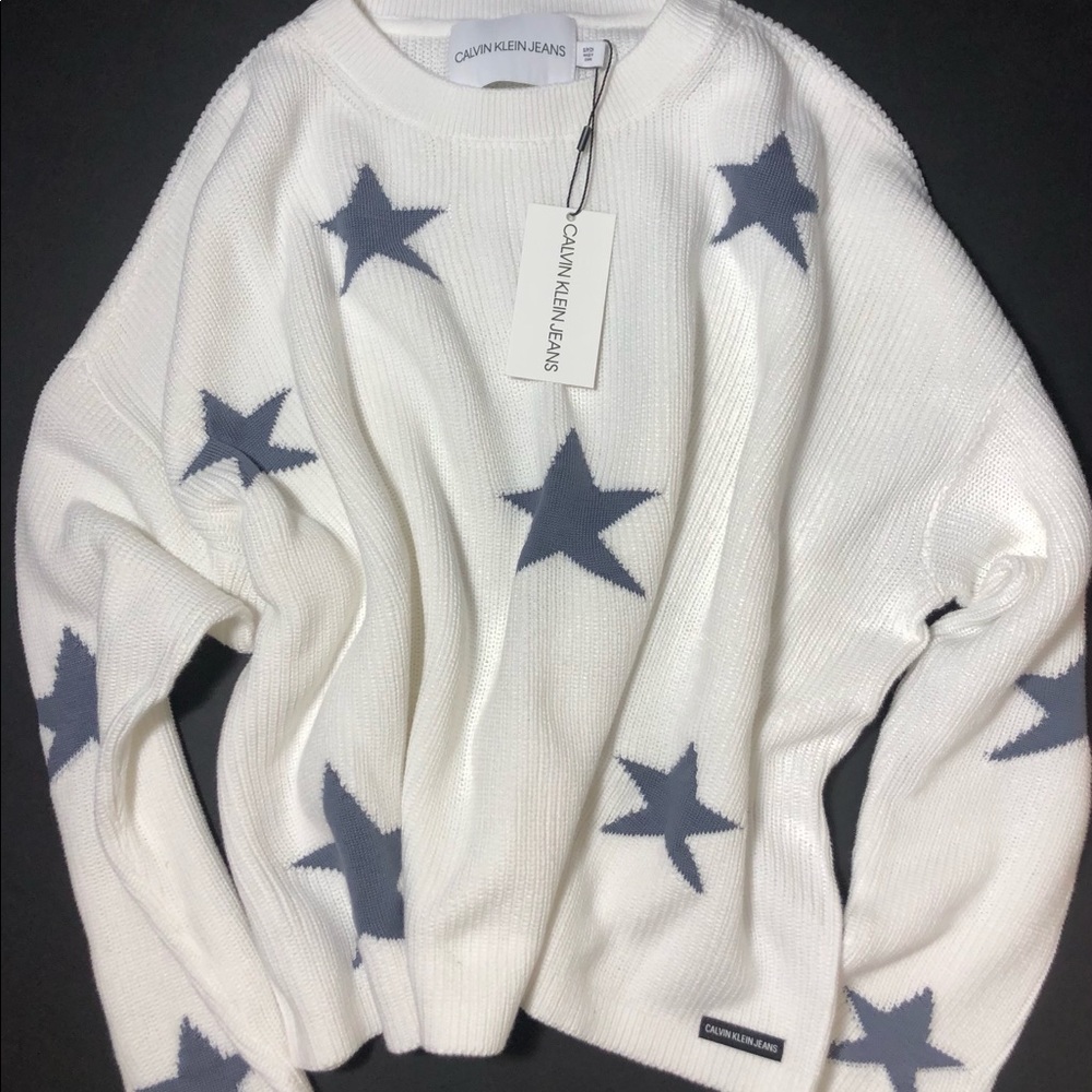 NEW⭐️HOST PICK🎉⭐️CALVIN KLEIN JEANS SWEATER - Picture 5 of 11